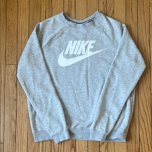 Nike Women’s Medium Gray Crewneck Sweater